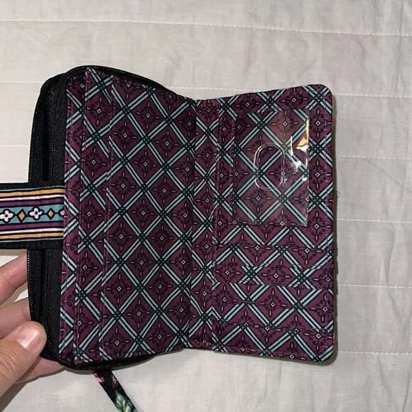 Vera Bradley Iconic RFID Black Multi Quilted Wallet Wristlet Vines Floral - Picture 4 of 12